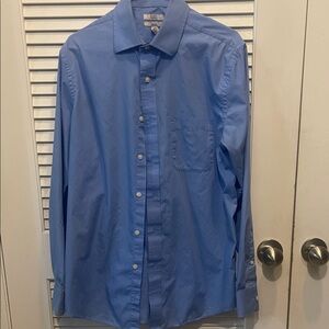 Croft & Barrow Light Blue Casual Button Down Shirt